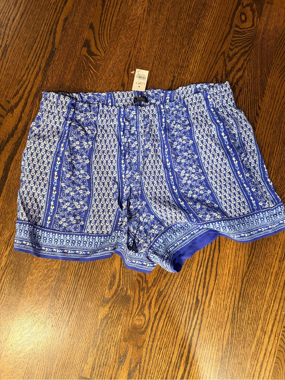 NWT Loft Blue Patterned Women's Elastic-Waist Shorts